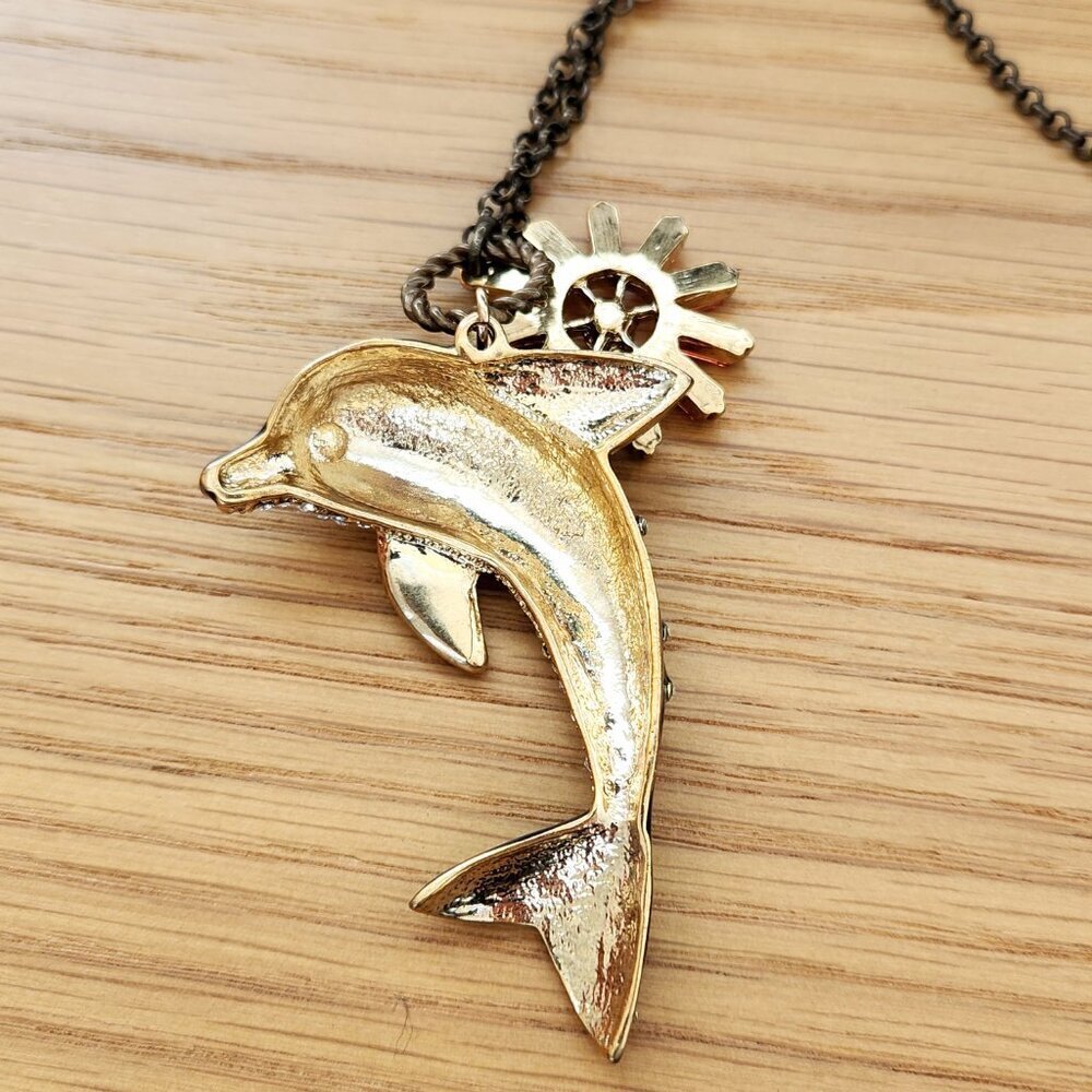 NWT Betsey Johnson Dolphin & Daisy Charms Nautical Long Chain Necklace - Picture 3 of 5